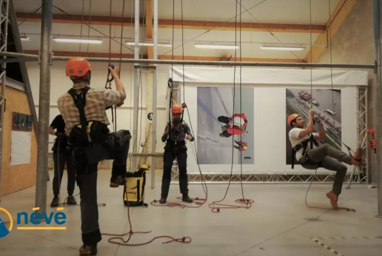 Formation sur les techniques de base pour les travaux en hauteur sur cordes